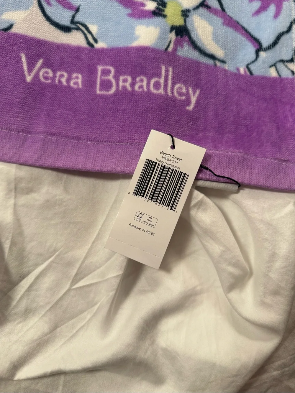 NWT Vera Bradley Happy Hydrangeas Beach Towel Retired Pattern LAST ONE!